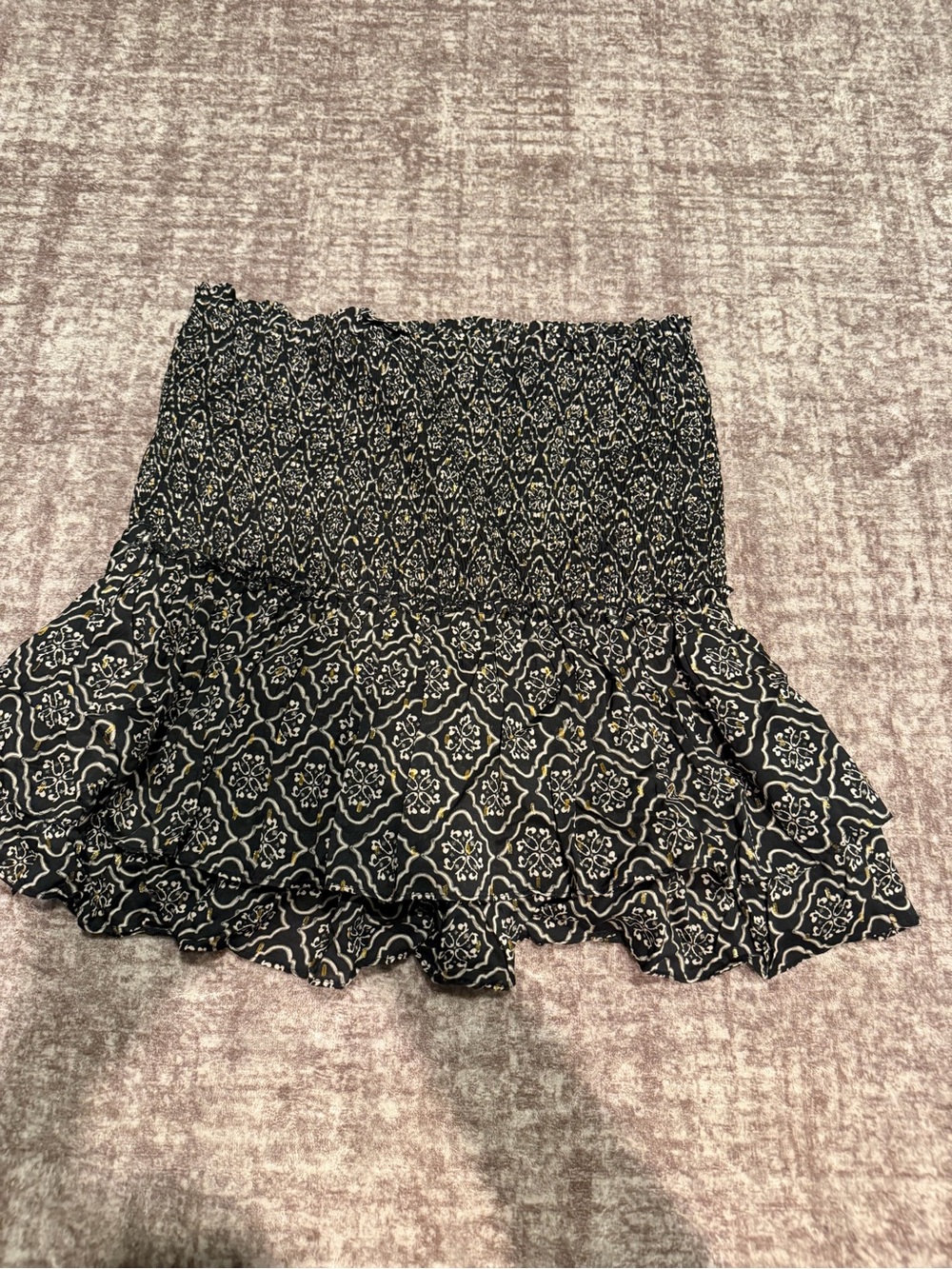 Zara Black Mini Skirt with Cream Geometric Print